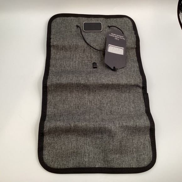 Folio Digital Storage Bag Electronic Accessories Charger Cable Organizer NWT - Picture 5 of 5